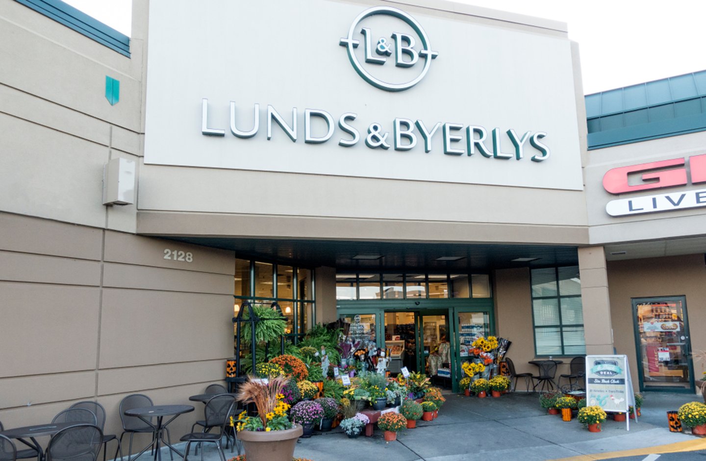 Lunds and Byerlys Weekly Ad: Latest Flyers, Deals & Promotions